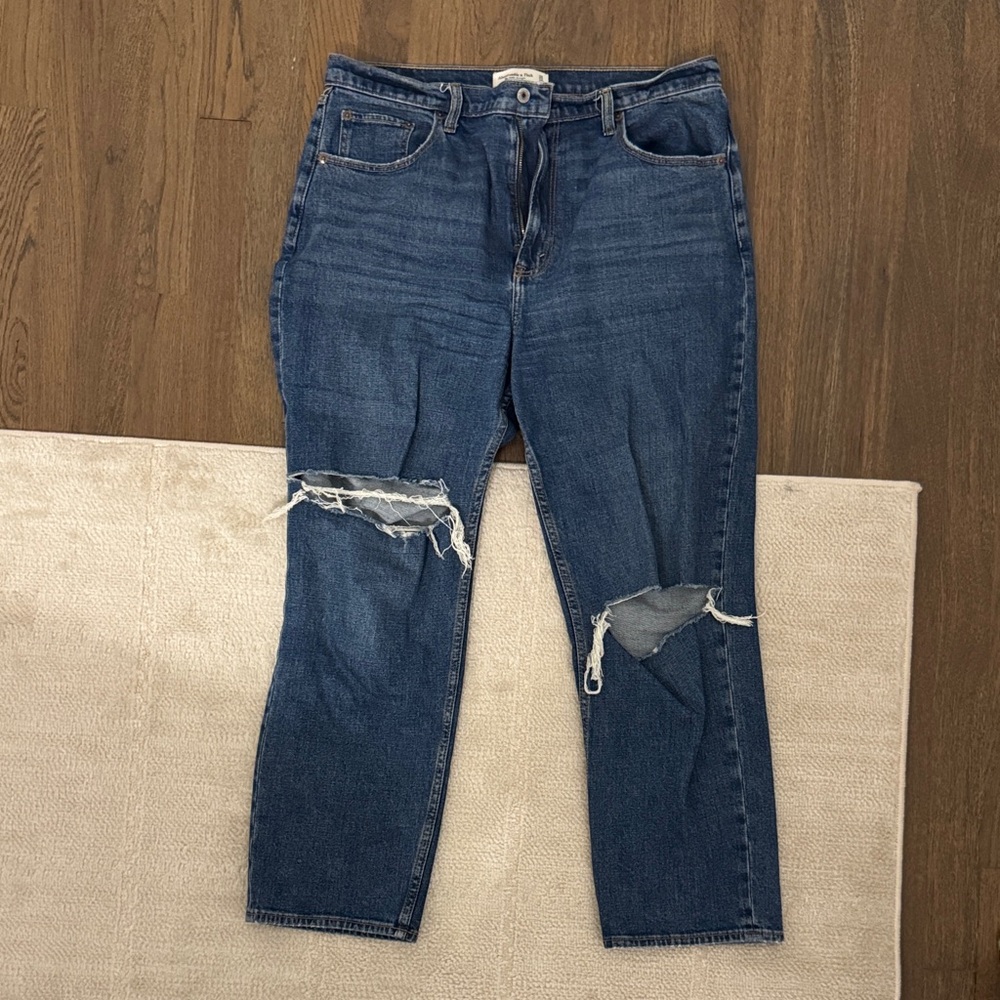 Abercrombie Women’s Blue Distressed Jeans